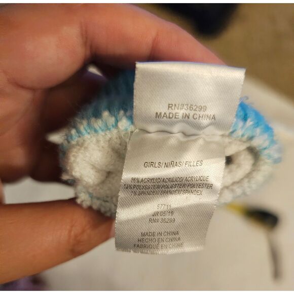 Whimsical Unicorn Winter Hat & Glove Set – Girls’ Cozy Cold Weather Accessories - Picture 11 of 13